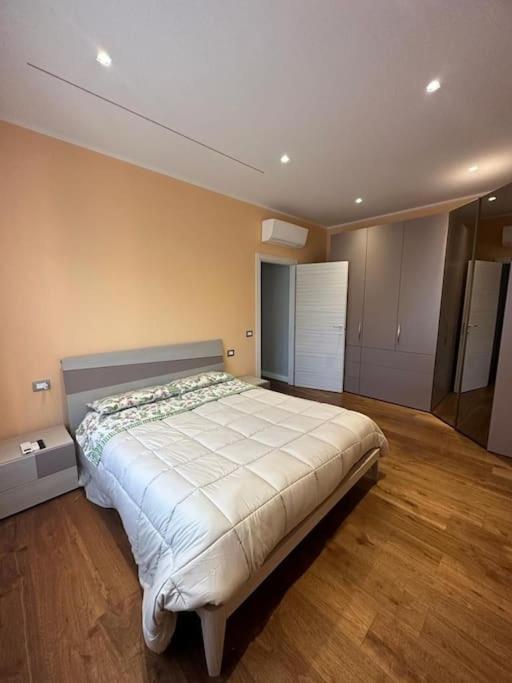 Sestri P. Aeroporto Apartment *